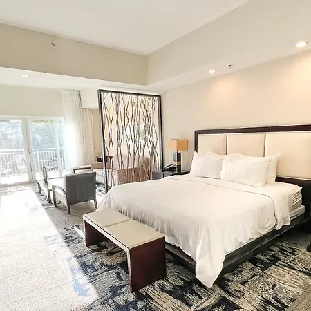 Modern Private Studio - King Bed, Jacuzzi, Balcony And Pool Aparthotel